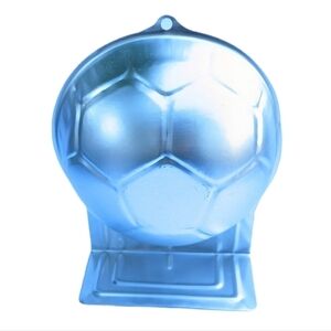 VINTAGE Wilton soccer ball cake pan 2105-2044